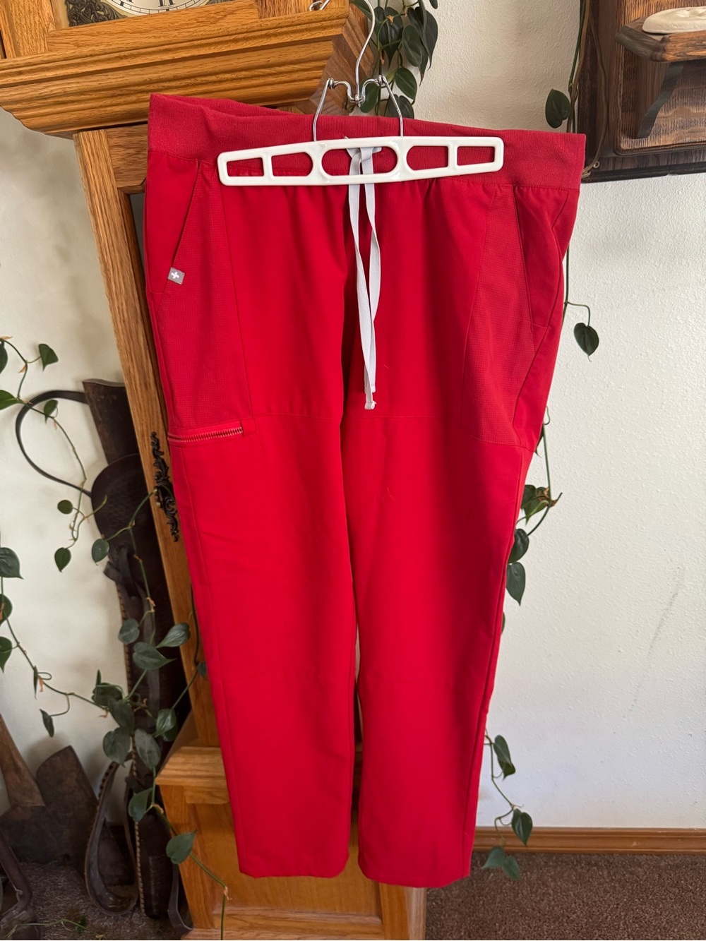 Figs Women's Red Scrub Pants